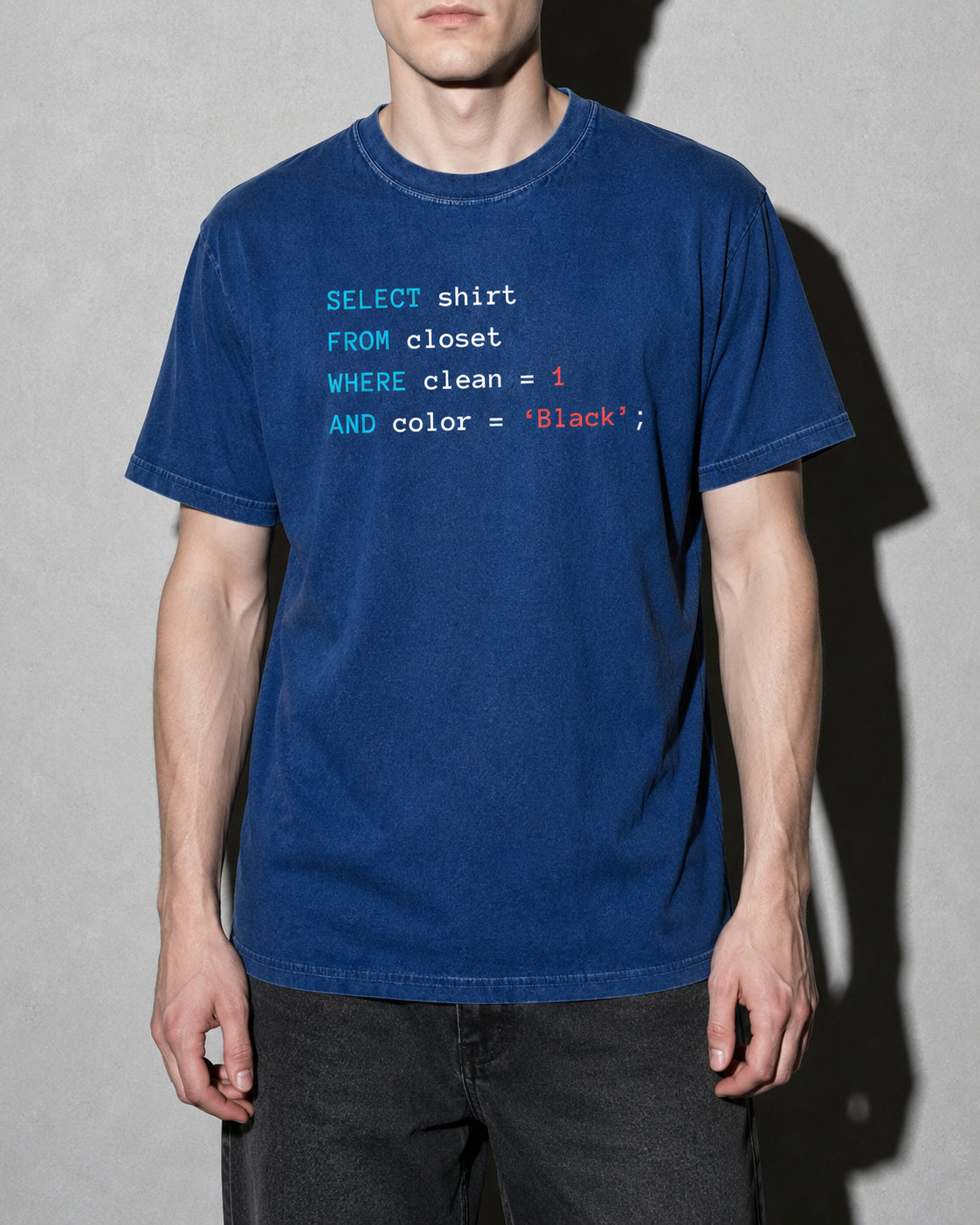 Querying my black Premium Shirt — True Navy Model Zoom Hero