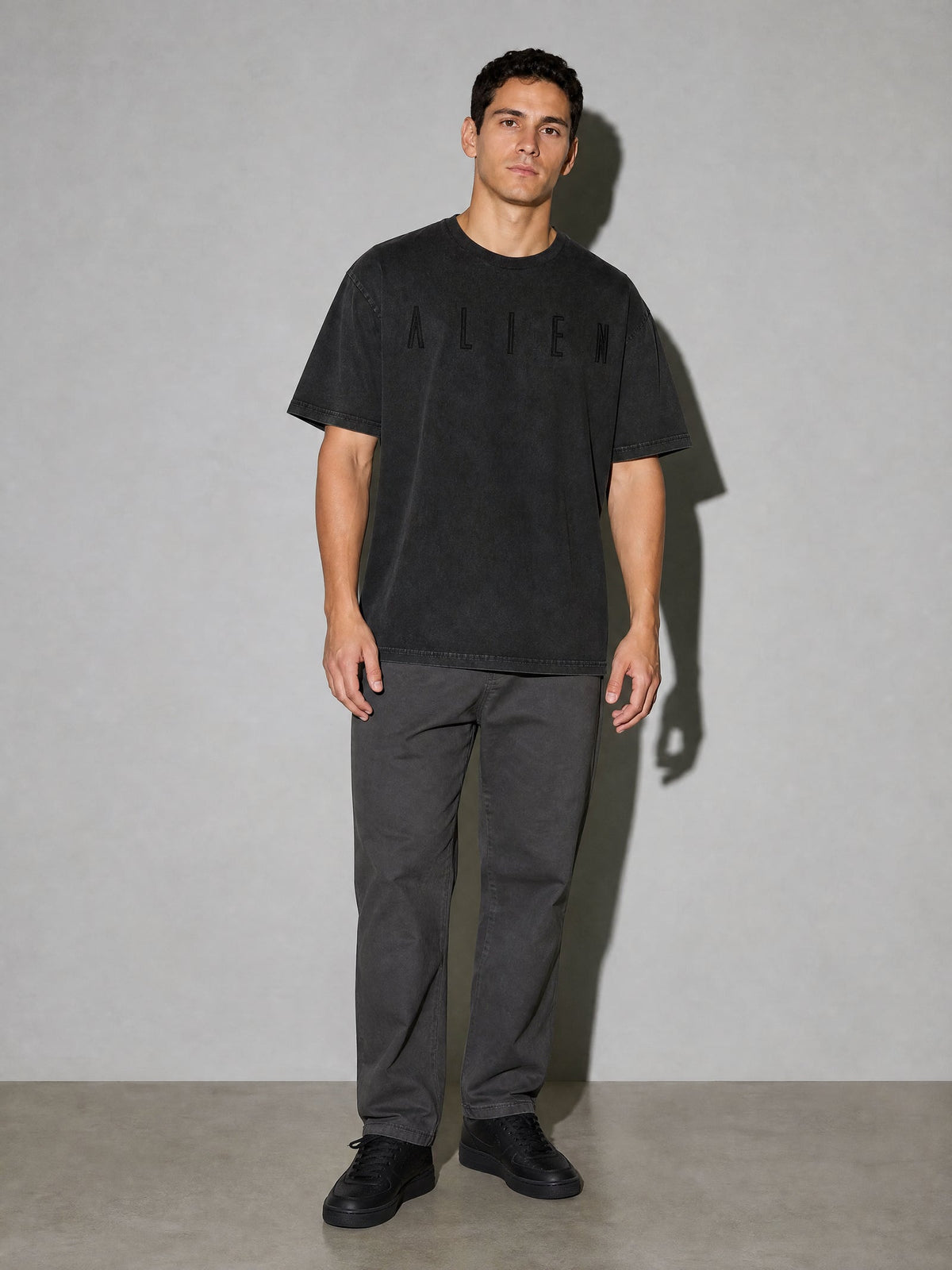 Alien Wordmark Premium Shirt - Black - on-model full length